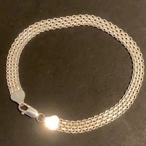 NEW 8” Italian silver bracelet with box and pouch